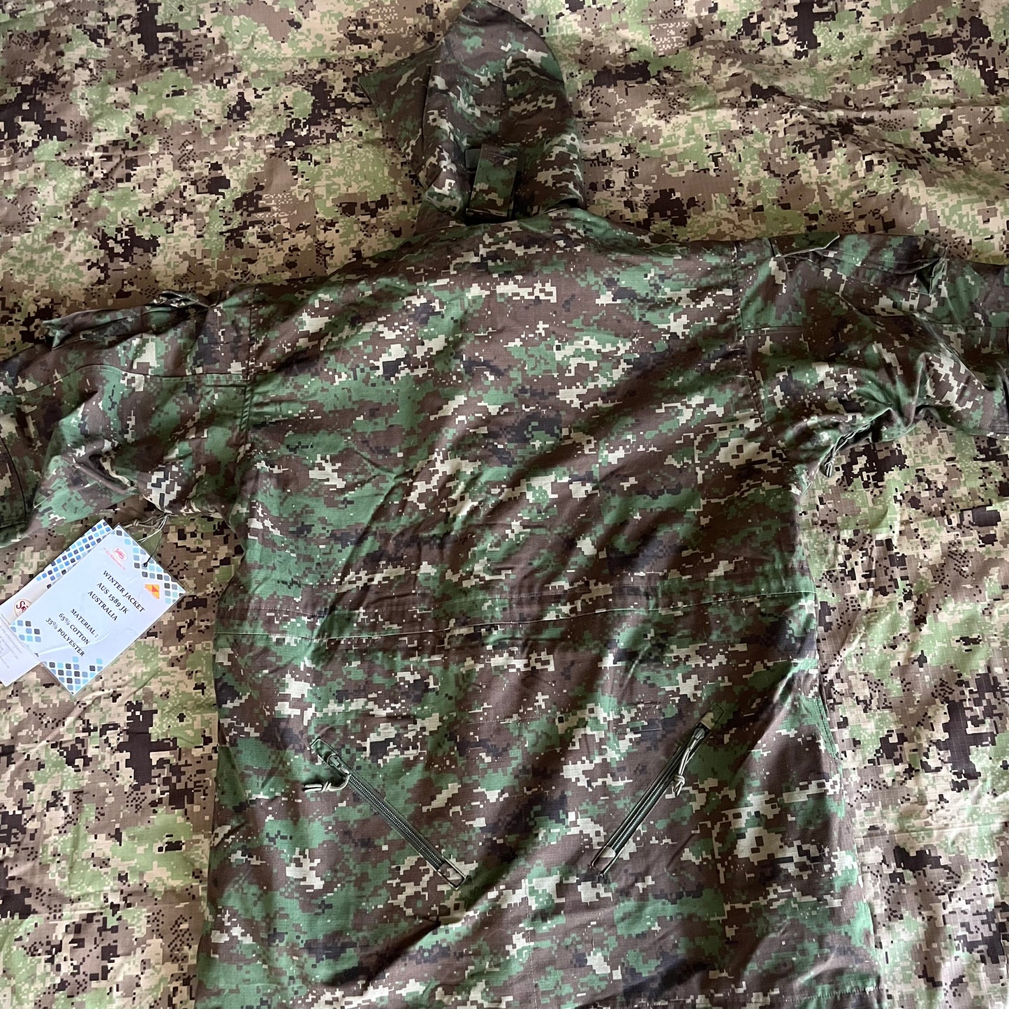 Digital DPM Smock